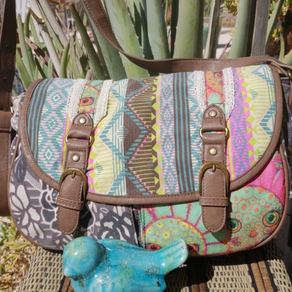 Coco and Carmen Handbags - Coco and Carmen Crossbody